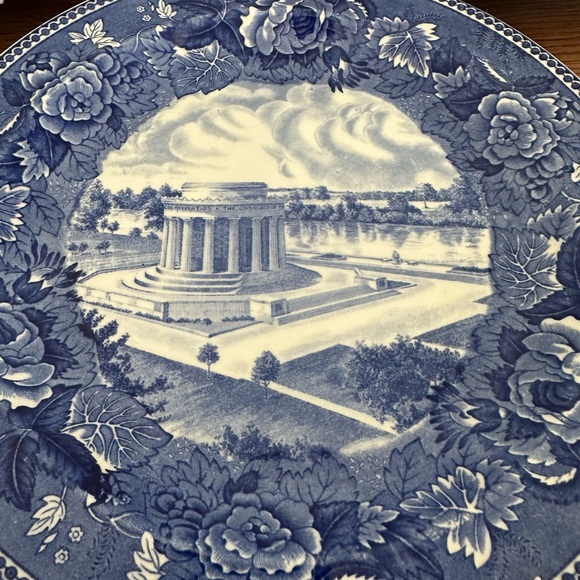 Wedgwood Blue Transferware Decorative Plate - U.S. Capitol Commemorative - Picture 5 of 10
